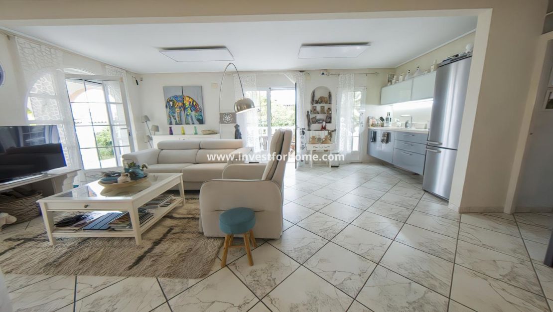 Verkoop - Villa - Torrevieja - Costa Blanca