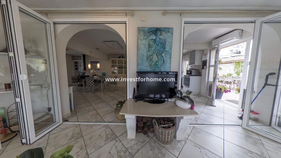 Verkoop - Villa - Torrevieja - Costa Blanca