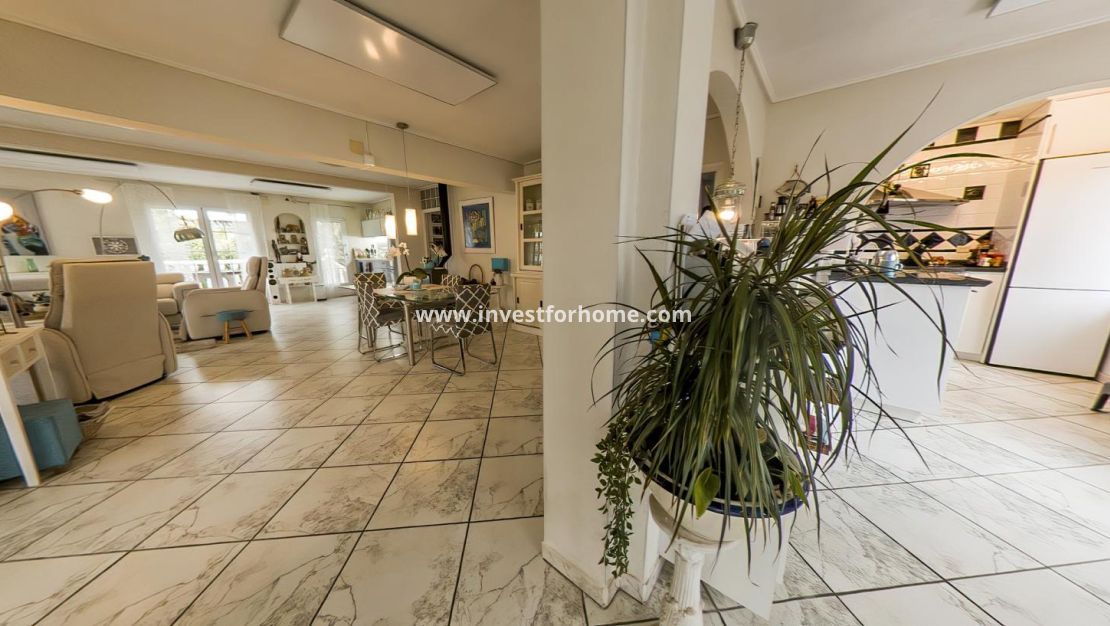 Verkoop - Villa - Torrevieja - Costa Blanca