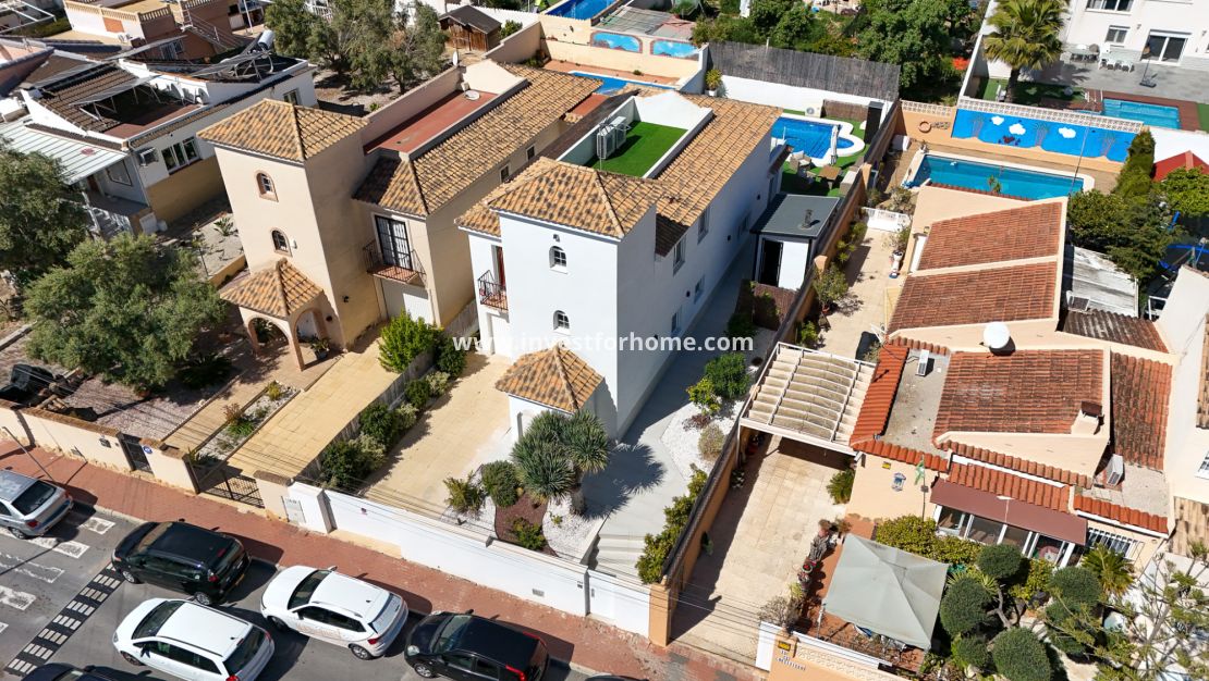 Verkoop - Villa - Torrevieja - Costa Blanca