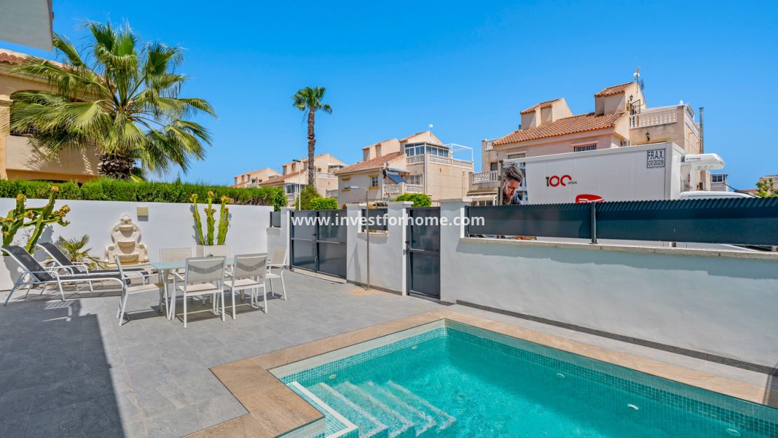 Verkoop - Villa - Torrevieja - Costa Blanca