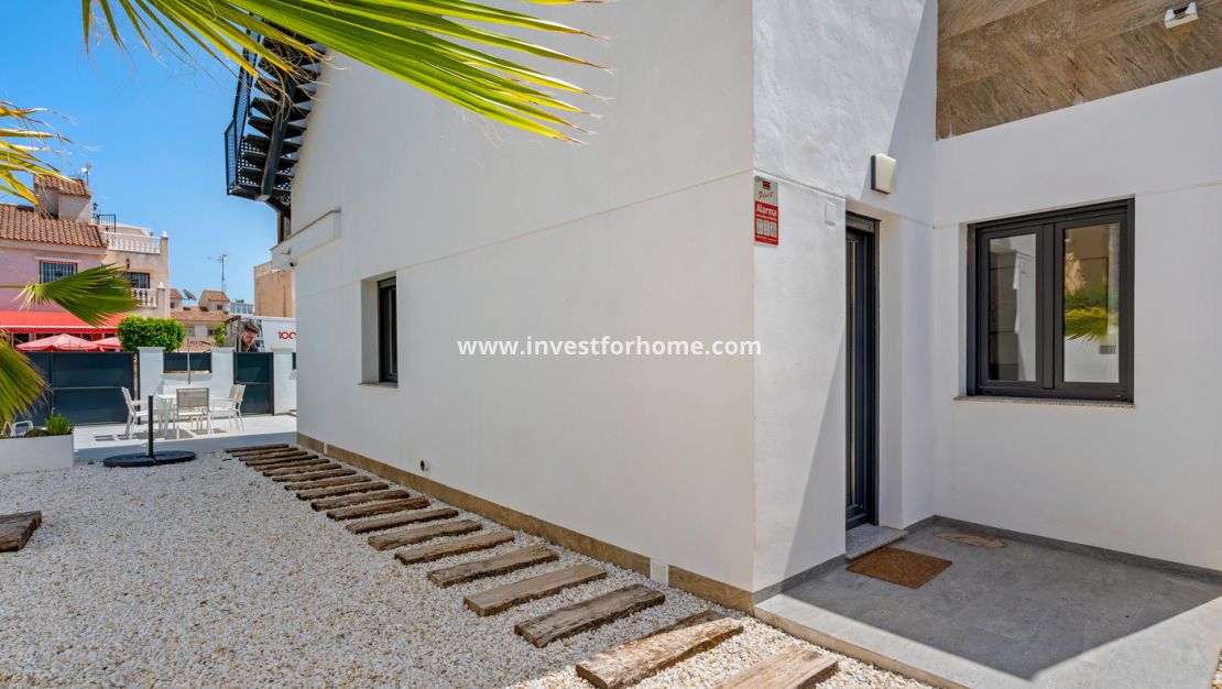 Verkoop - Villa - Torrevieja - Costa Blanca
