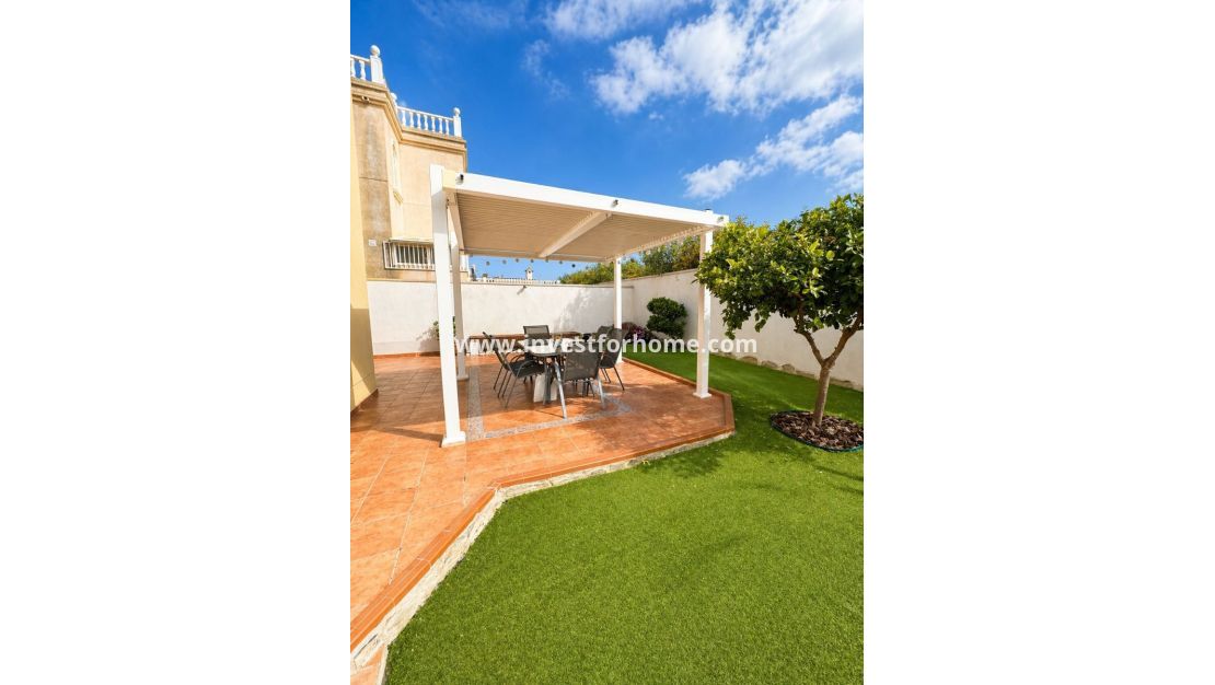 Verkoop - Villa - Torrevieja - Costa Blanca