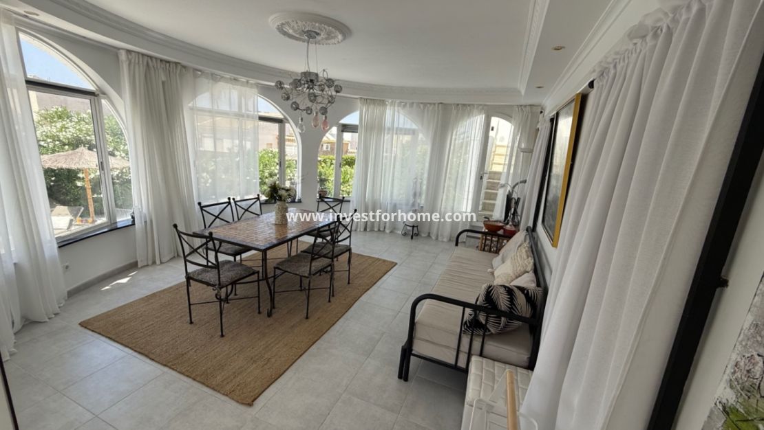 Verkoop - Villa - Torrevieja - Costa Blanca