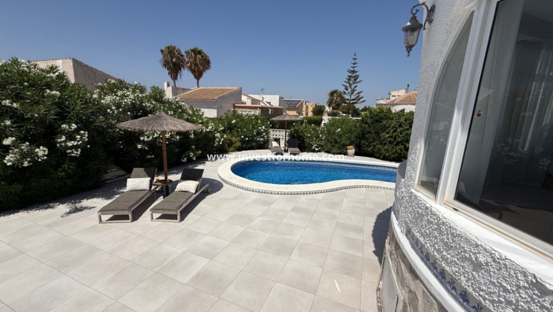 Verkoop - Villa - Torrevieja - Costa Blanca