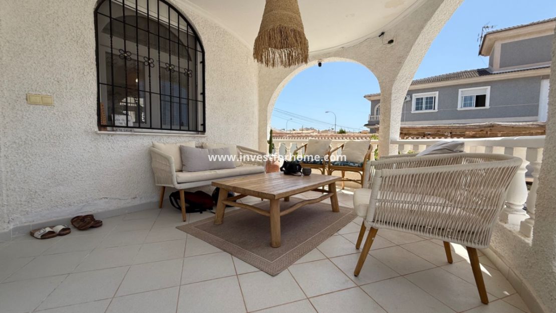Verkoop - Villa - Torrevieja - Costa Blanca