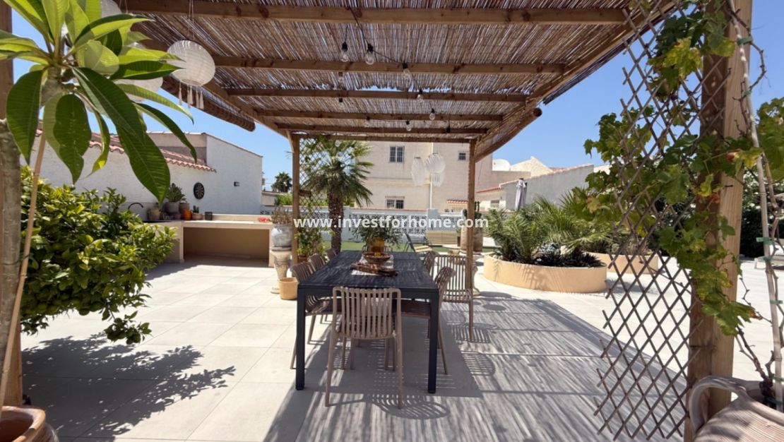 Verkoop - Villa - Torrevieja - Costa Blanca