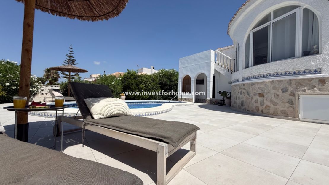 Verkoop - Villa - Torrevieja - Costa Blanca