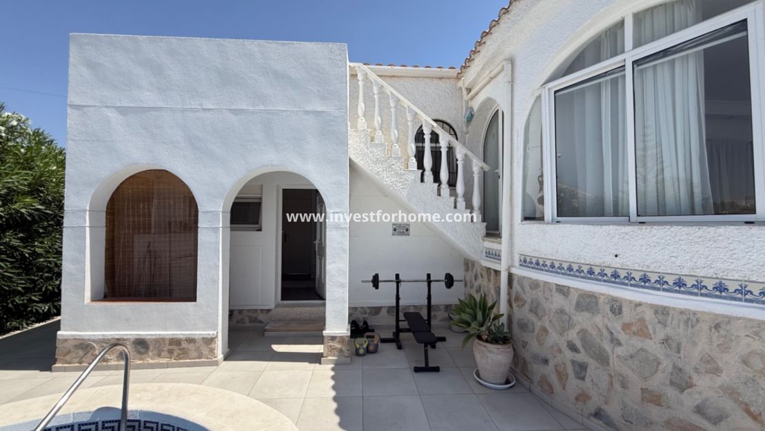 Verkoop - Villa - Torrevieja - Costa Blanca