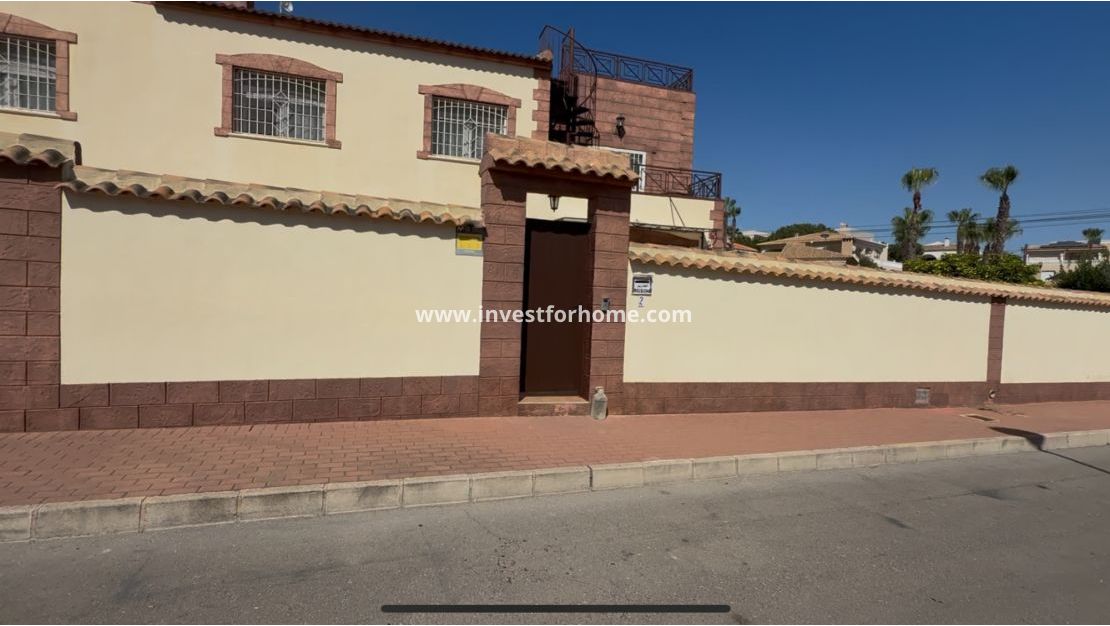 Verkoop - Villa - Torrevieja - Costa Blanca