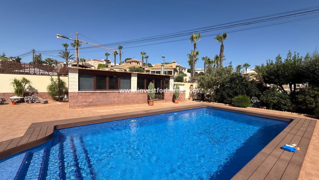 Verkoop - Villa - Torrevieja - Costa Blanca