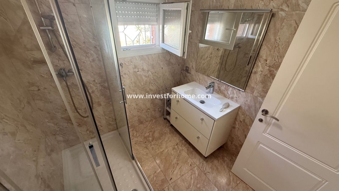 Verkoop - Villa - Torrevieja - Costa Blanca
