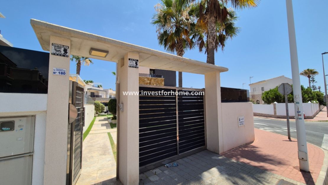 Verkoop - Villa - Torrevieja - Costa Blanca