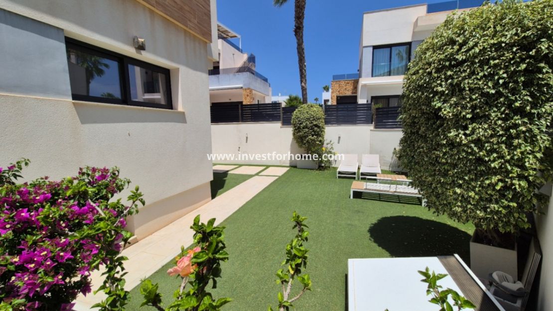 Verkoop - Villa - Torrevieja - Costa Blanca