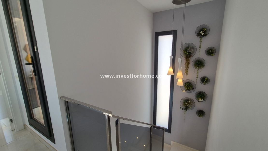 Verkoop - Villa - Torrevieja - Costa Blanca