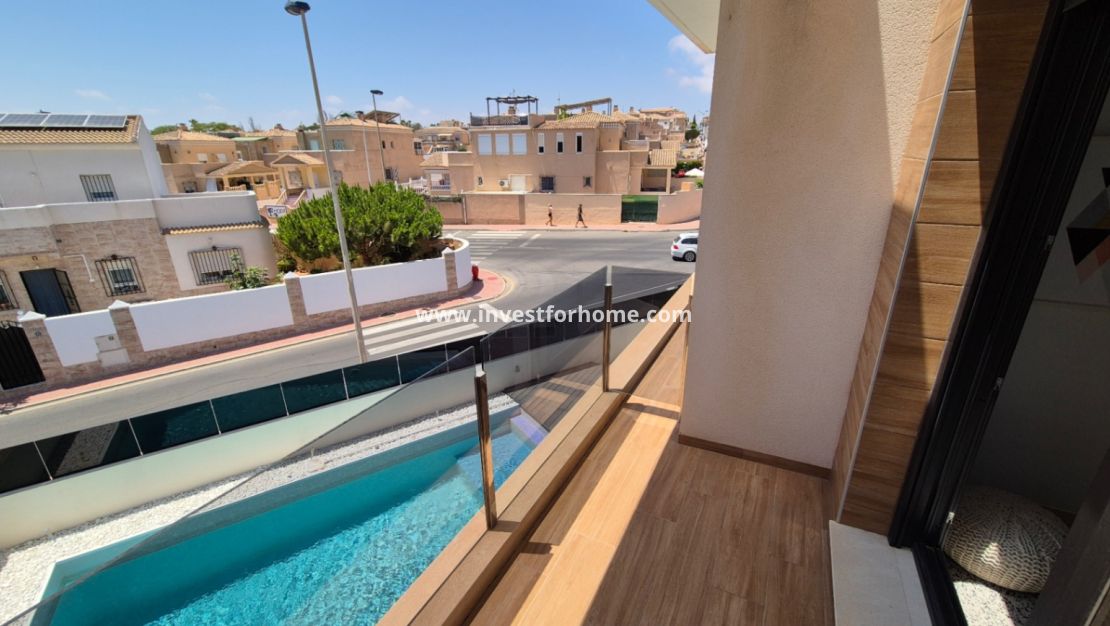 Verkoop - Villa - Torrevieja - Costa Blanca