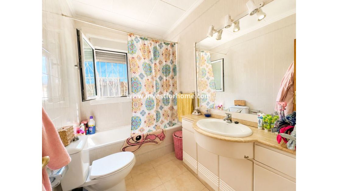 Verkoop - Villa - Torrevieja - Costa Blanca