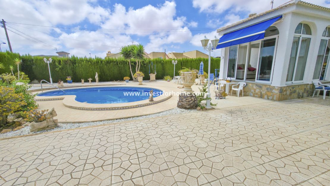 Verkoop - Villa - Torrevieja - Costa Blanca