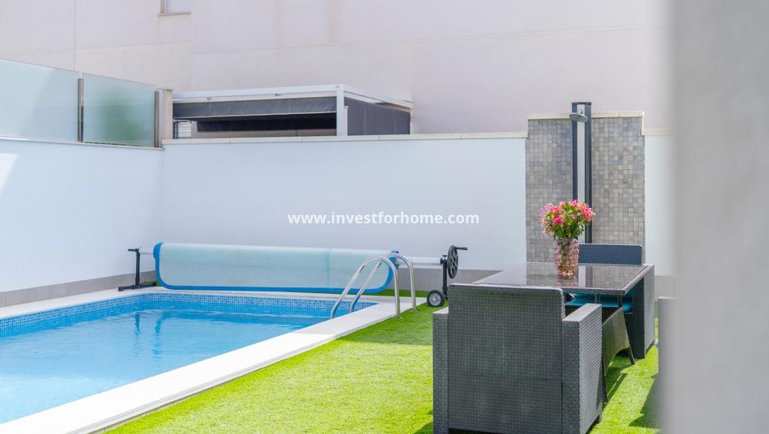 Verkoop - Villa - Torrevieja - Costa Blanca