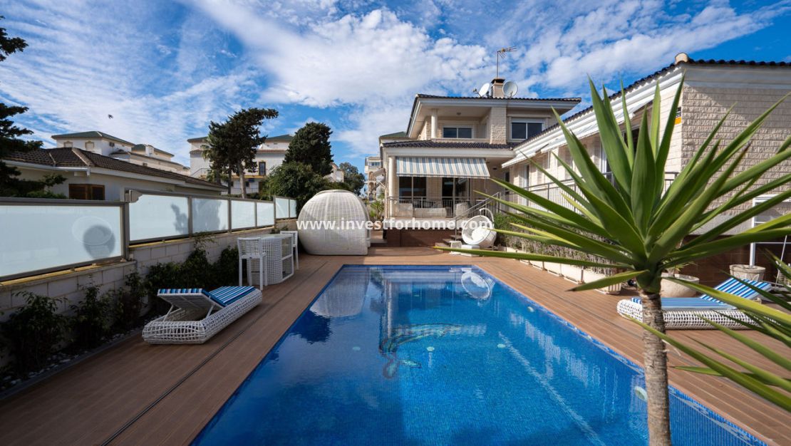 Verkoop - Villa - Torrevieja - Costa Blanca