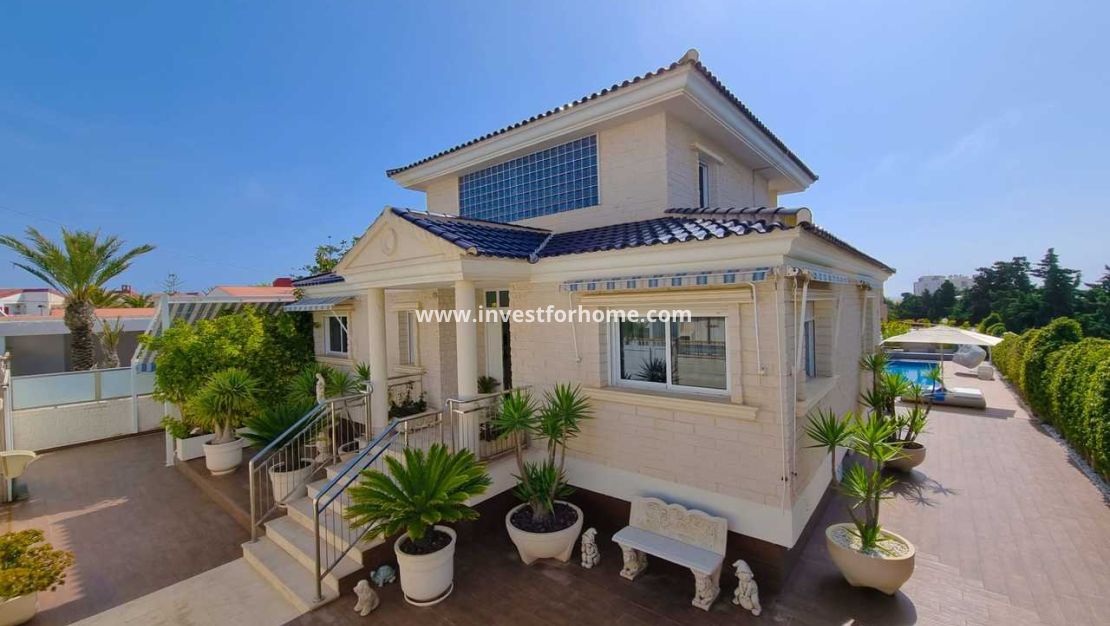 Verkoop - Villa - Torrevieja - Costa Blanca