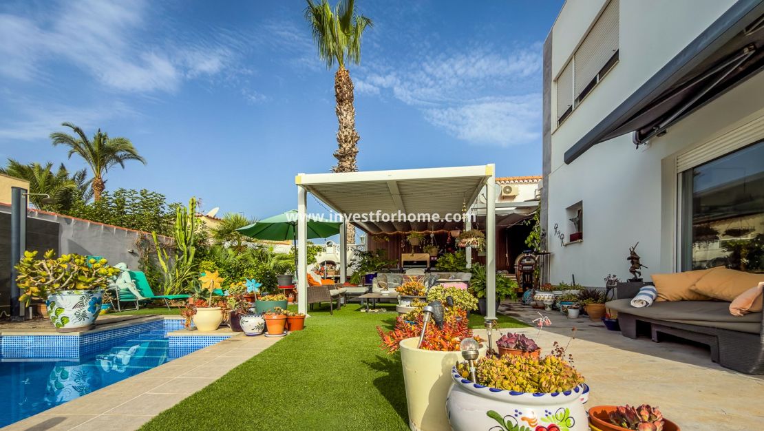 Verkoop - Villa - Torrevieja - Costa Blanca