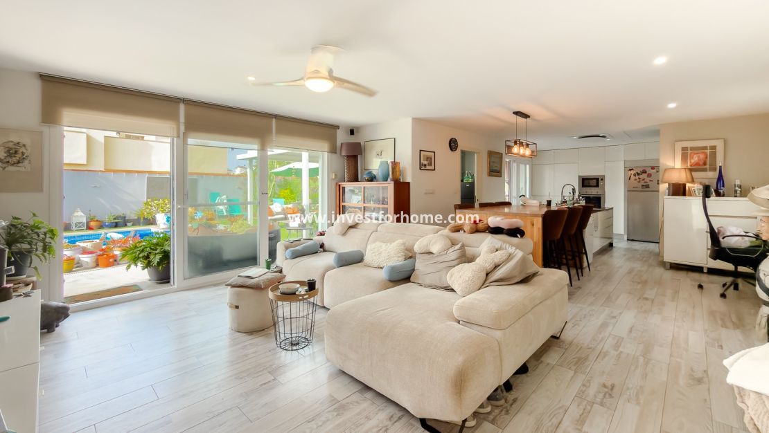 Verkoop - Villa - Torrevieja - Costa Blanca