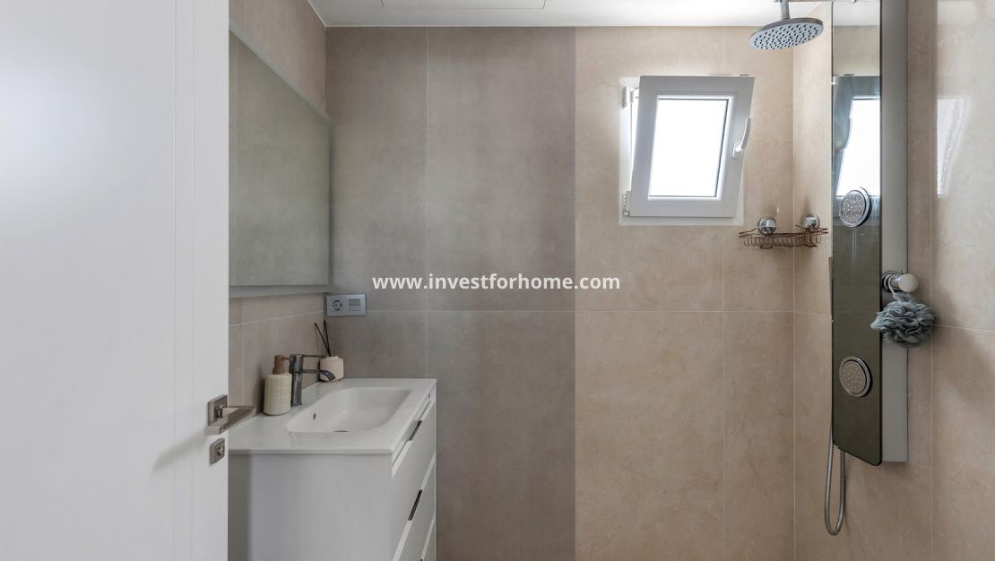 Verkoop - Villa - Torrevieja - Costa Blanca