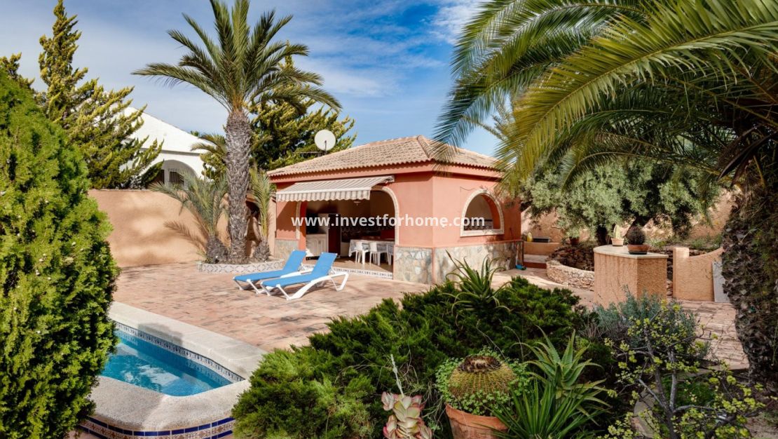 Verkoop - Villa - Torrevieja - La Siesta-El Chaparral