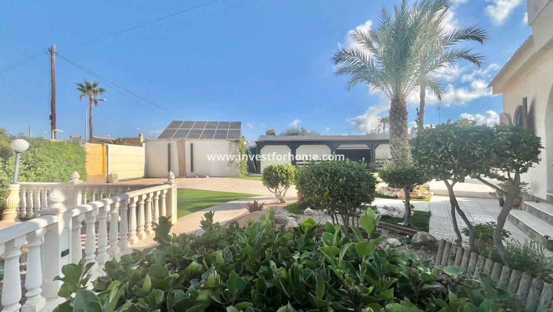 Verkoop - Villa - Torrevieja - La Siesta-El Chaparral