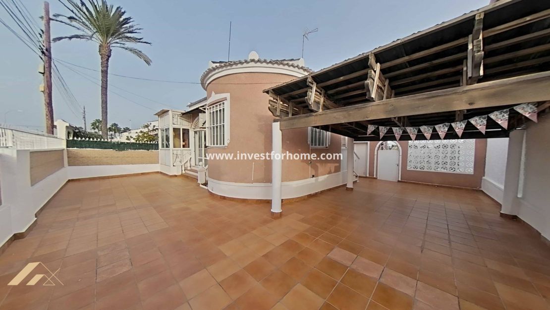 Verkoop - Villa - Torrevieja - La Siesta-El Chaparral
