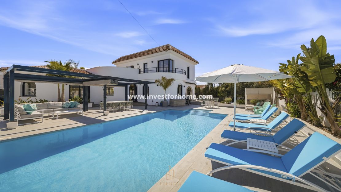 Verkoop - Villa - Torrevieja - La Siesta-El Chaparral