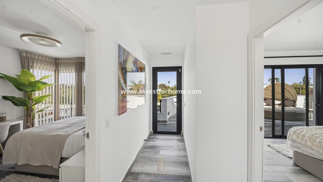 Verkoop - Villa - Torrevieja - La Siesta-El Chaparral