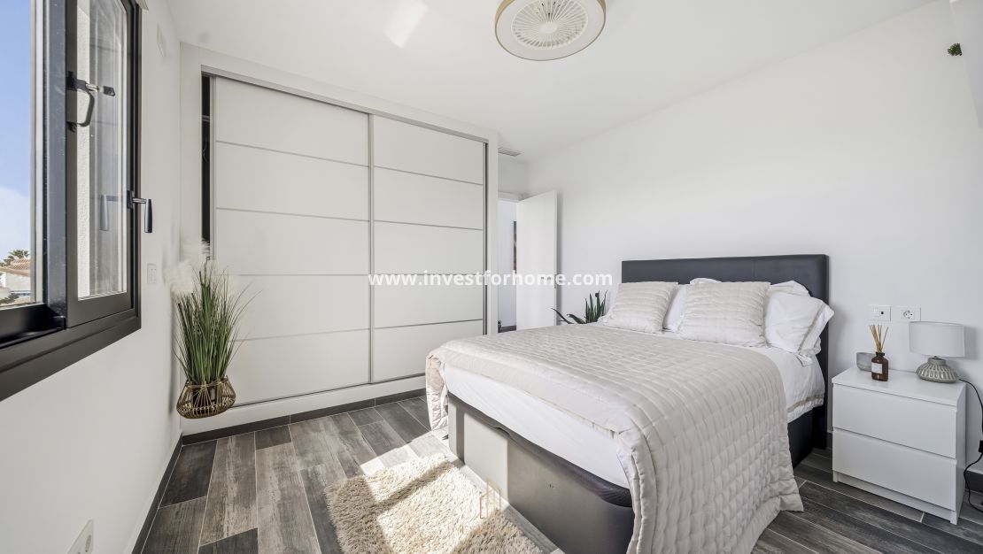 Verkoop - Villa - Torrevieja - La Siesta-El Chaparral