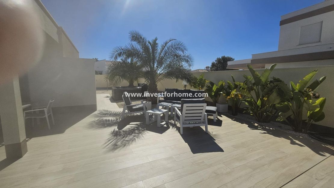 Verkoop - Villa - Torrevieja - La Siesta - El Salado - Torreta
