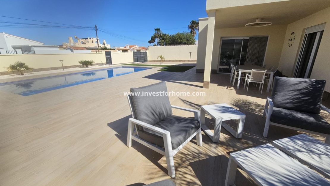 Verkoop - Villa - Torrevieja - La Siesta - El Salado - Torreta