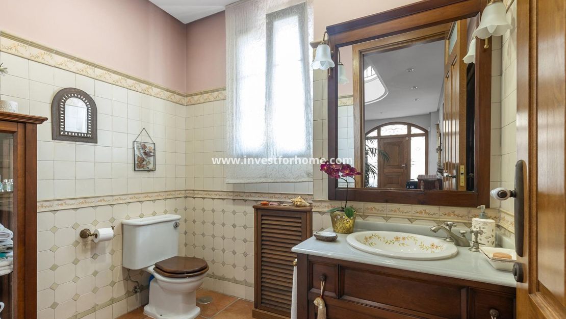 Verkoop - Villa - Torrevieja - La Veleta