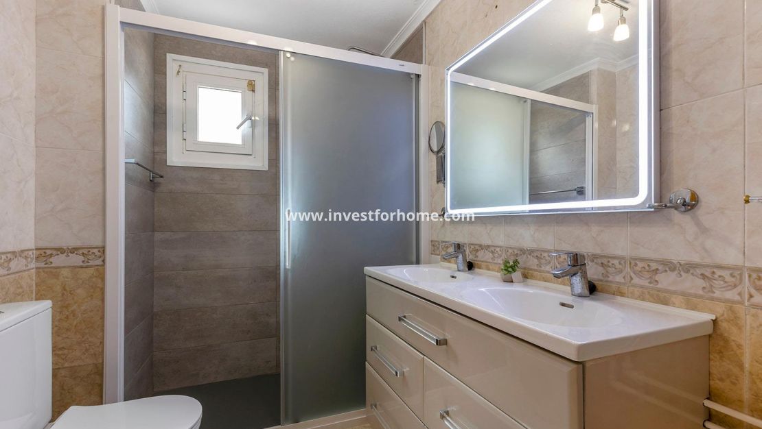 Verkoop - Villa - Torrevieja - Los Balcones - Los Altos Del Edén