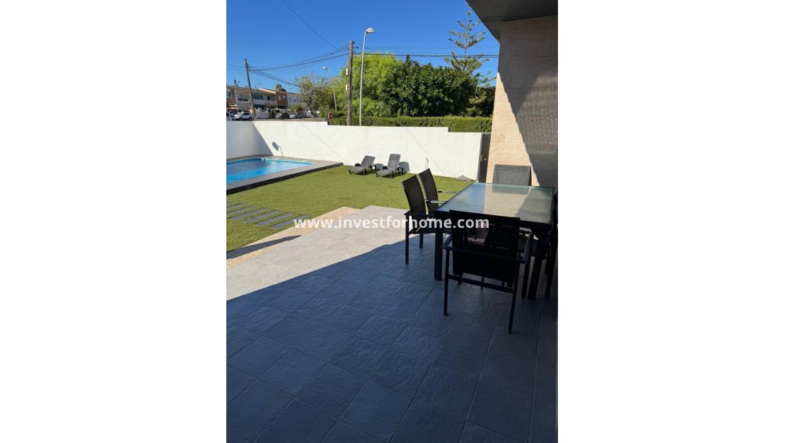 Verkoop - Villa - Torrevieja - Los Balcones - Los Altos Del Edén