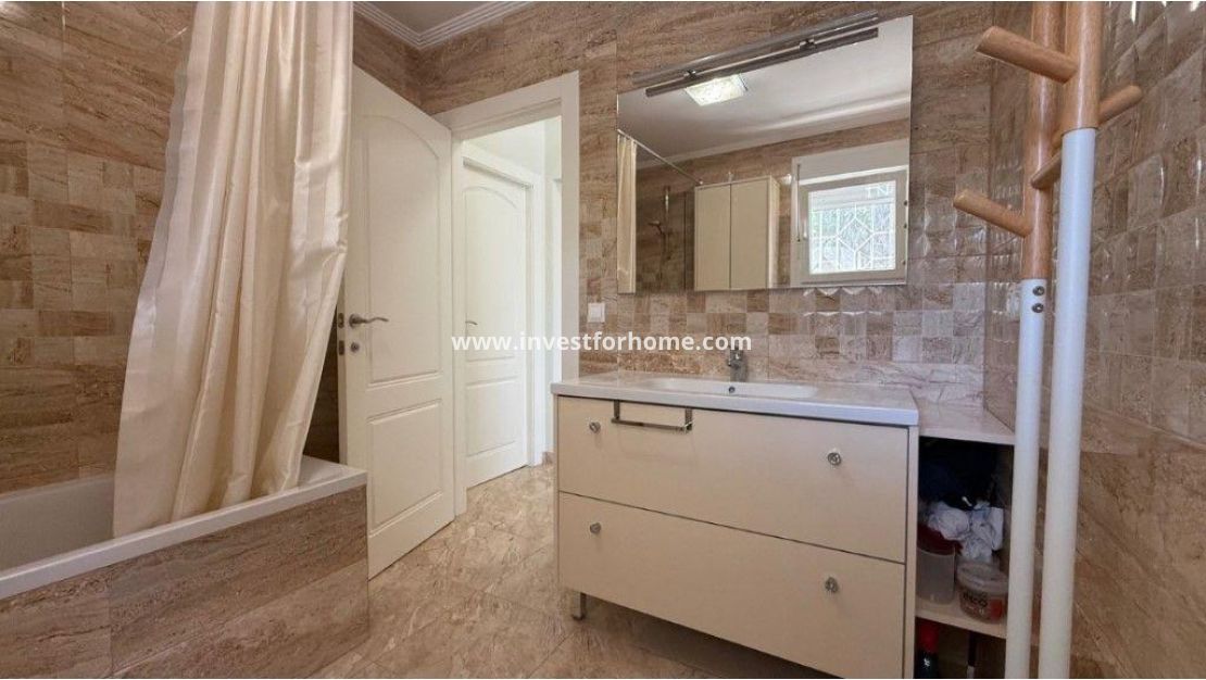 Verkoop - Villa - Torrevieja - Los Balcones - Los Altos Del Edén