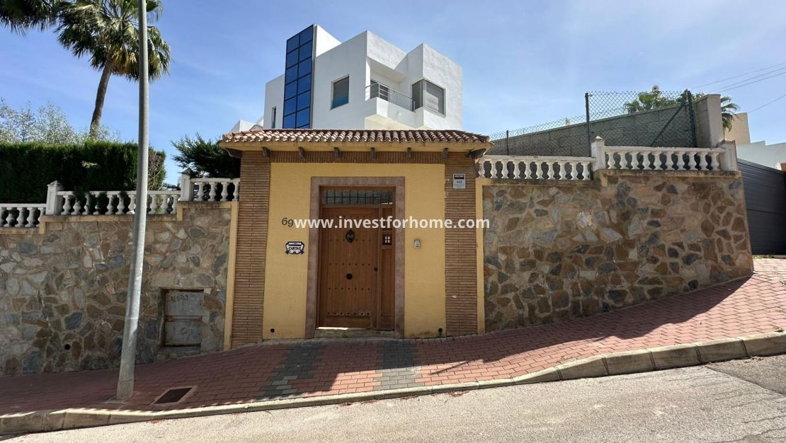Verkoop - Villa - Torrevieja - Los Balcones - Los Altos Del Edén