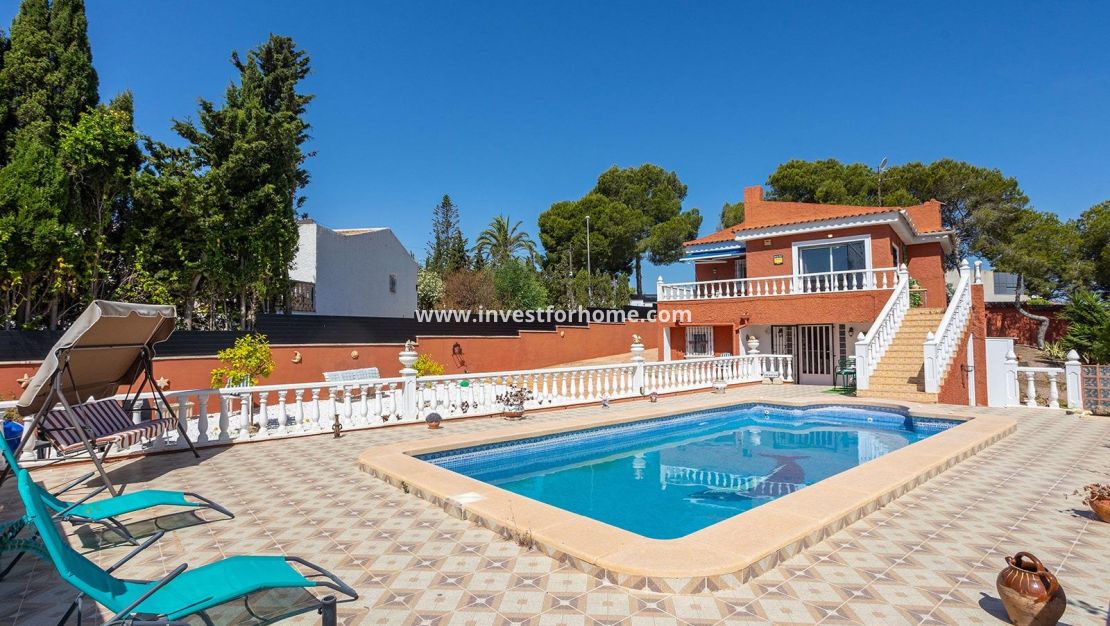 Verkoop - Villa - Torrevieja - Los Balcones - Los Altos Del Edén