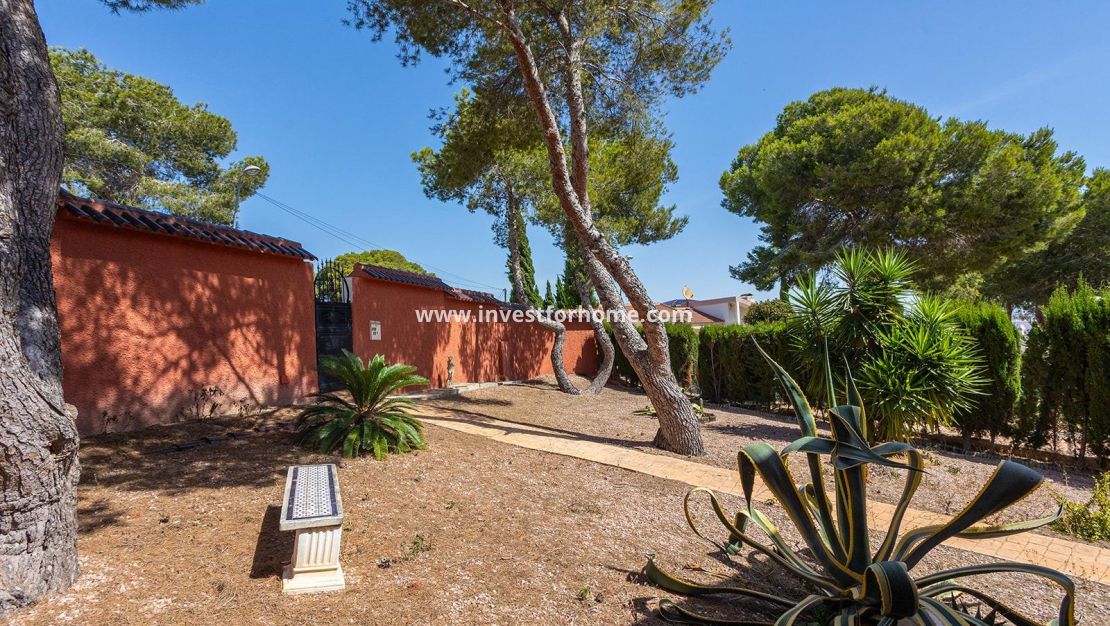 Verkoop - Villa - Torrevieja - Los Balcones - Los Altos Del Edén