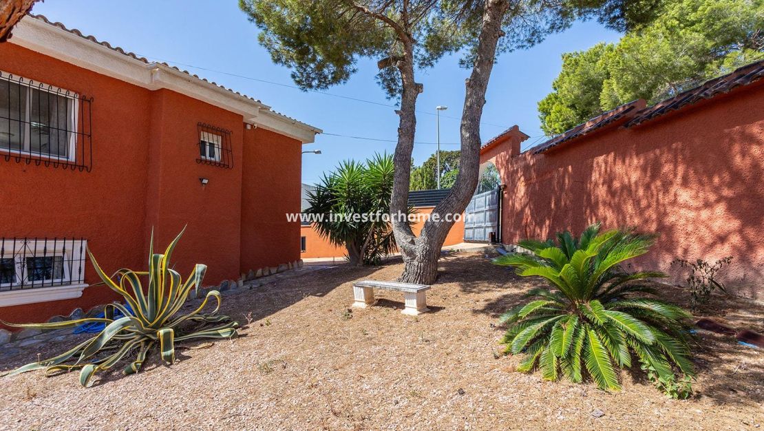 Verkoop - Villa - Torrevieja - Los Balcones - Los Altos Del Edén