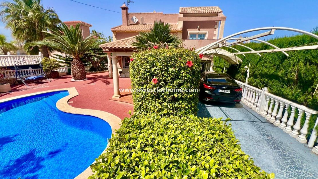 Verkoop - Villa - Torrevieja - Los Balcones - Los Altos Del Edén