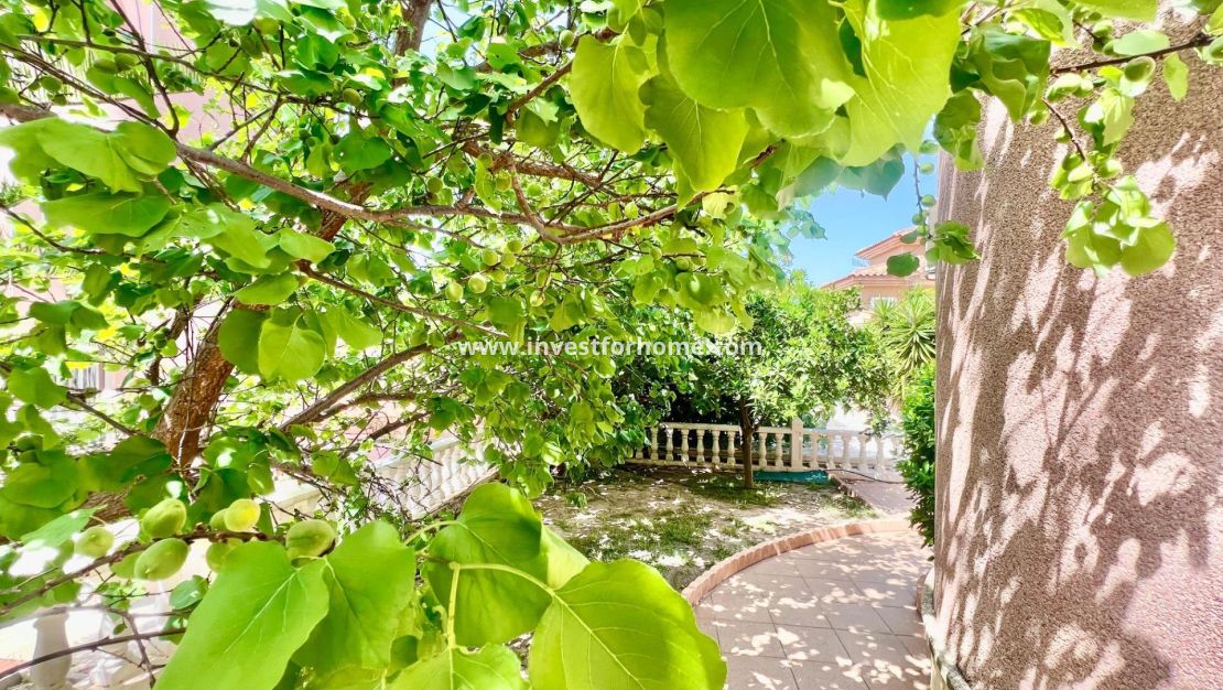 Verkoop - Villa - Torrevieja - Los Balcones - Los Altos Del Edén