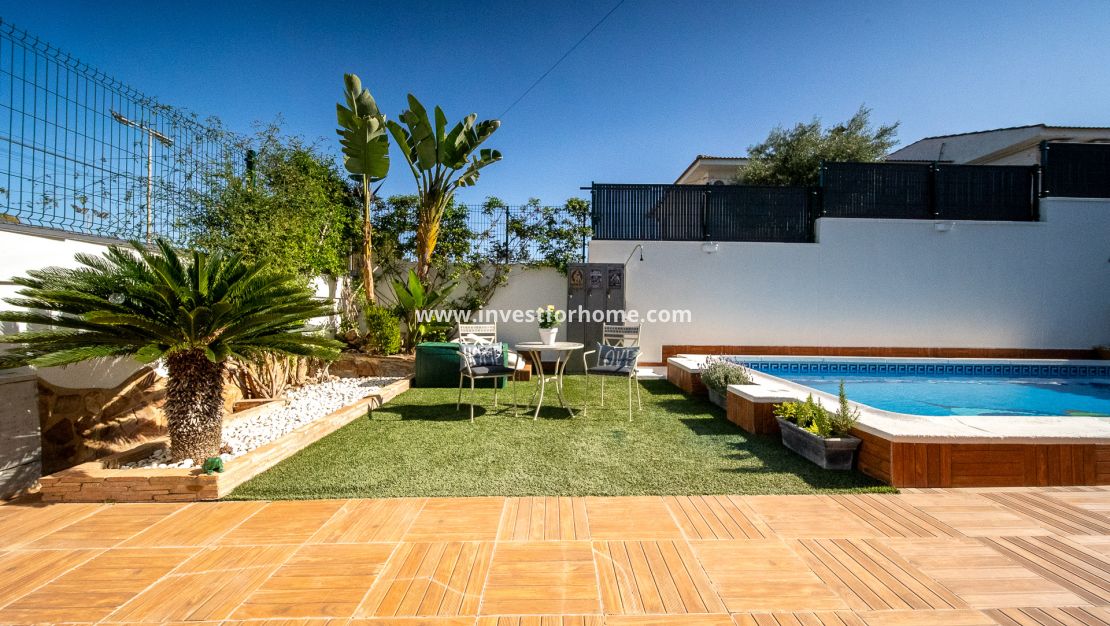 Verkoop - Villa - Torrevieja - Los Balcones