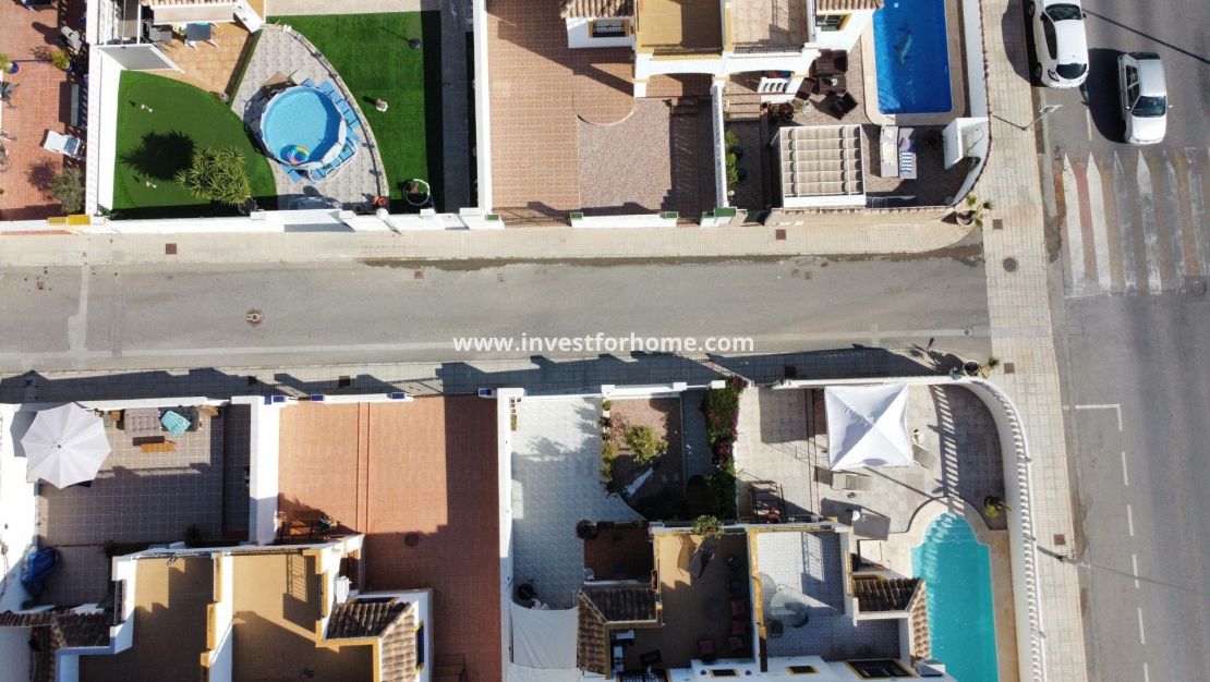 Verkoop - Villa - Torrevieja - Los Balcones