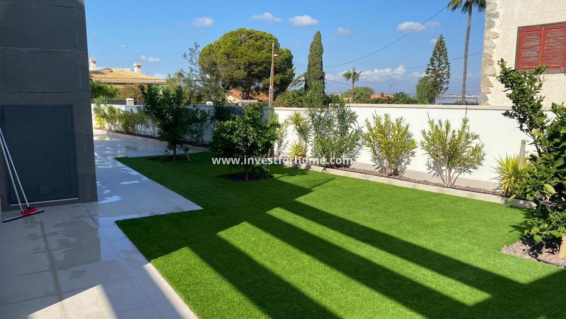 Verkoop - Villa - Torrevieja - Los Balcones