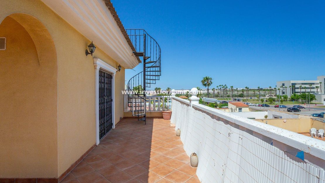 Verkoop - Villa - Torrevieja - Los Balcones